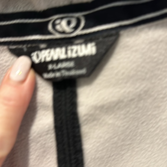 Pearl izumi great men’s jacket for all kinds of wet weather. Full zip & high zip - Picture 6 of 7